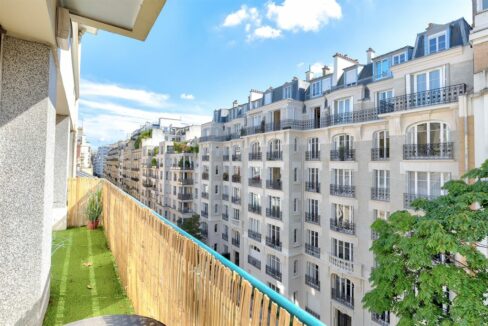 EI2-122_-xKZtjIMV3Wm4OLOX13NXg