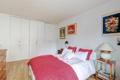 EI2-062_0NuM2HcVgBA7logthd4SkQ