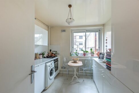 EI2-062_Qpe93YmawBBpShGgaTevpg