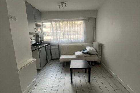 EI2-207_Vfgf1NwFuQaTlgQOrar-dA