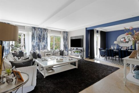 EI2-213_M7nVp-GtgTTUFwUVq7bmBw