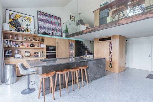 EI2-217_SQy5xc4Ybo0_MLuYWmer3g