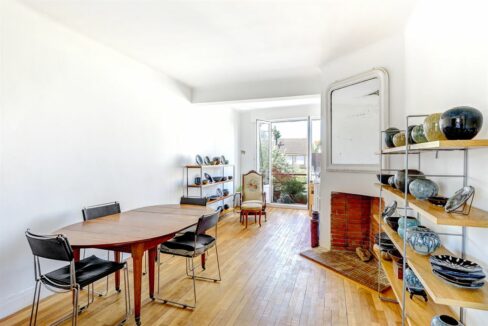 EI2-219_HMNd2sBWgSTIhfeCmOQ7cg