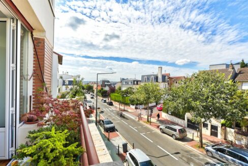 EI2-219__3msDuErQYLrWyzPkzZQCQ