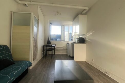 EI2-220_j6Zp9hYOiVG9RhsZo8fvMw