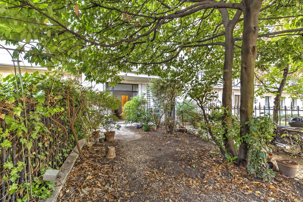 EI2-221_ynUOHNB8qJxq81xeK6bboQ