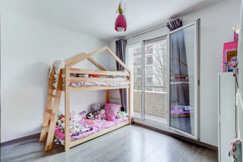 EI2-231_IpePn7xHhETU9uaxVhBOqw