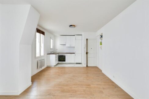 EI2-239_DDtDaRveita6XslKhFit_g