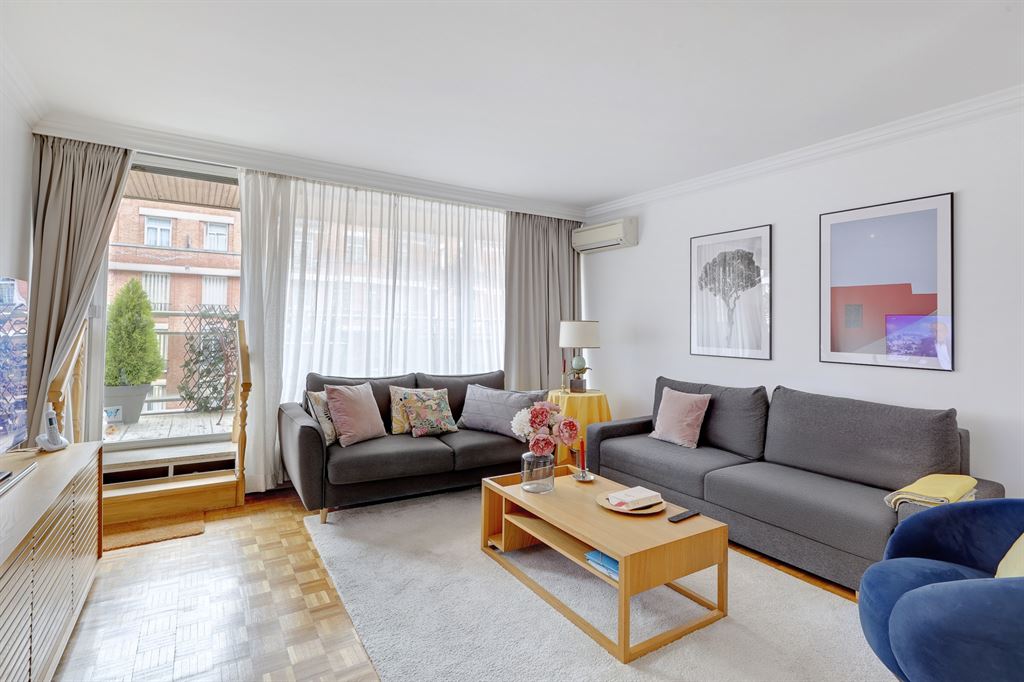 EI2-249_F0W0CXKrU84YDnn7URU25Q