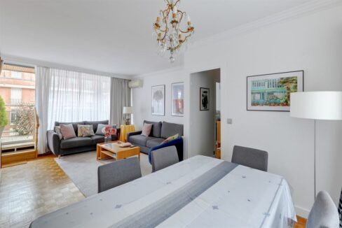 EI2-249_iA3Paiow-9YUr8BmzeFu5g