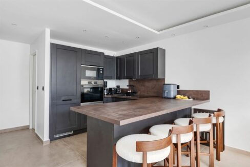 EI2-227_EQmXy5kEWDSONON1h6duNA