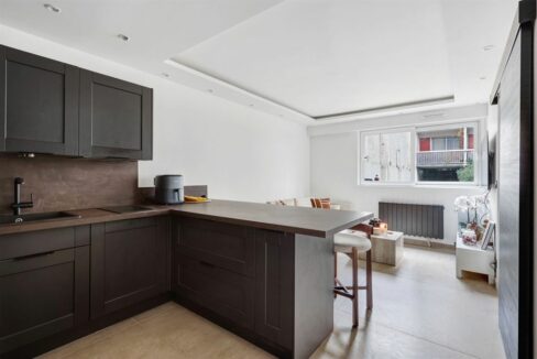 EI2-227_aiMUdYYlrjZABOssCiw85A